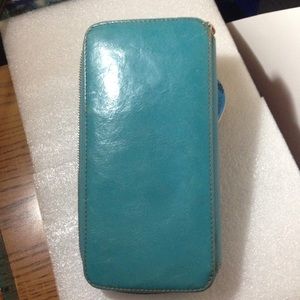 HOBO turquoise leather zip around wallet PREOWNED